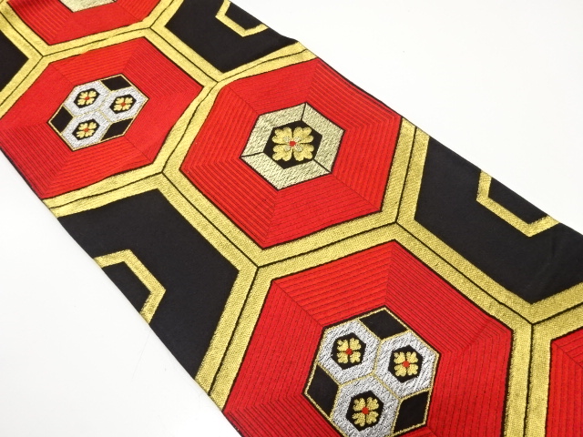 アンティーク　亀甲に花模様織り出し袋帯（着用可）